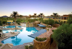 Marriott Canyon Villas Studio next to JW